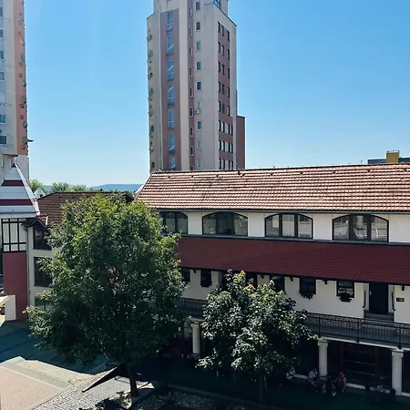 Reduta - Economy אכסניה Lučenec