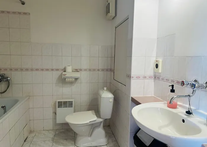 Reduta - Economy Hostel Lučenec